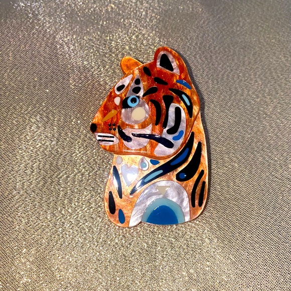 Erstwilder Tiger Brooch - Picture 1 of 4